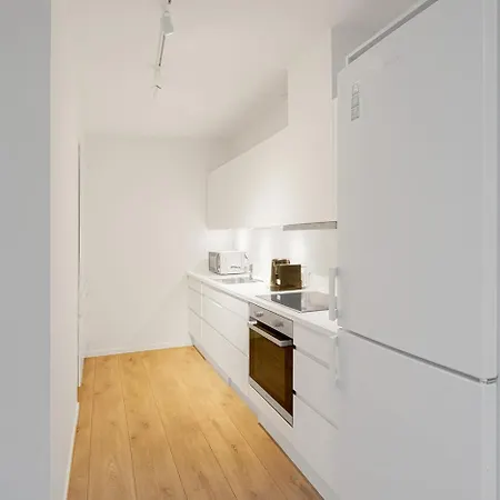 Fantastic 1-br With A French Balcony - 162 *